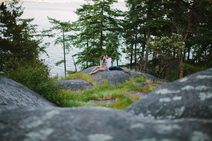 Lighthouse Park Engagement Session