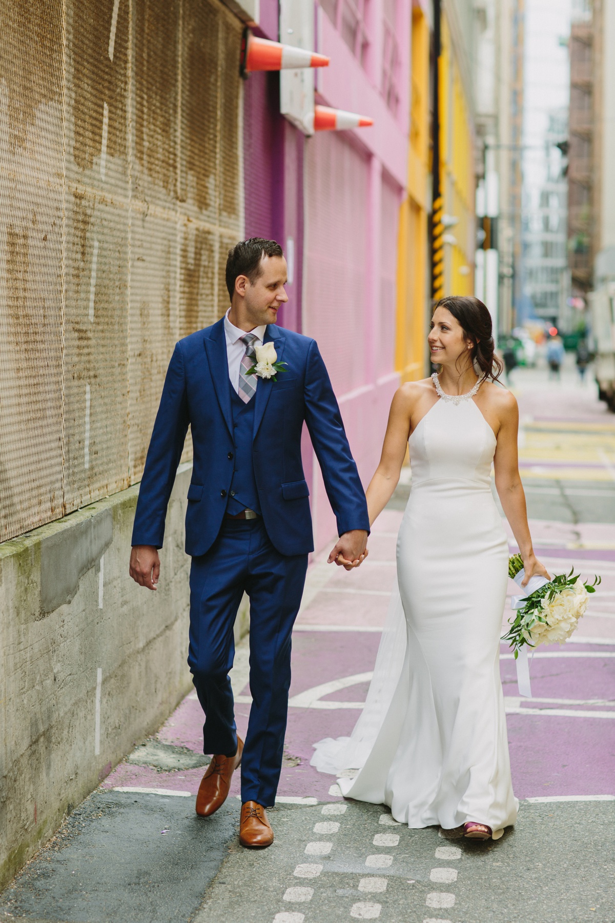 Vancouver couple in alley-oop